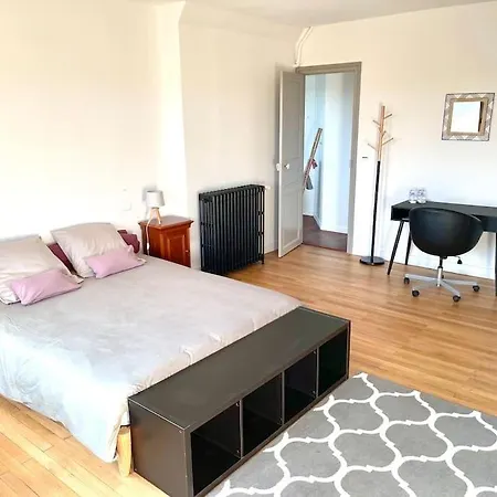 Apartment 160m2 - 2e Etage Maison De Maitre Beaupreau-en-Mauges