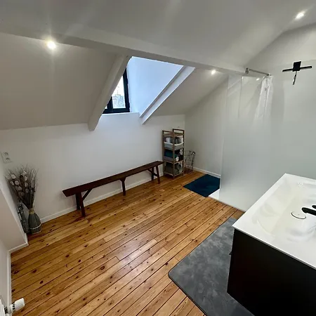 160m2 - 2e étage Maison De Maître Appartamento